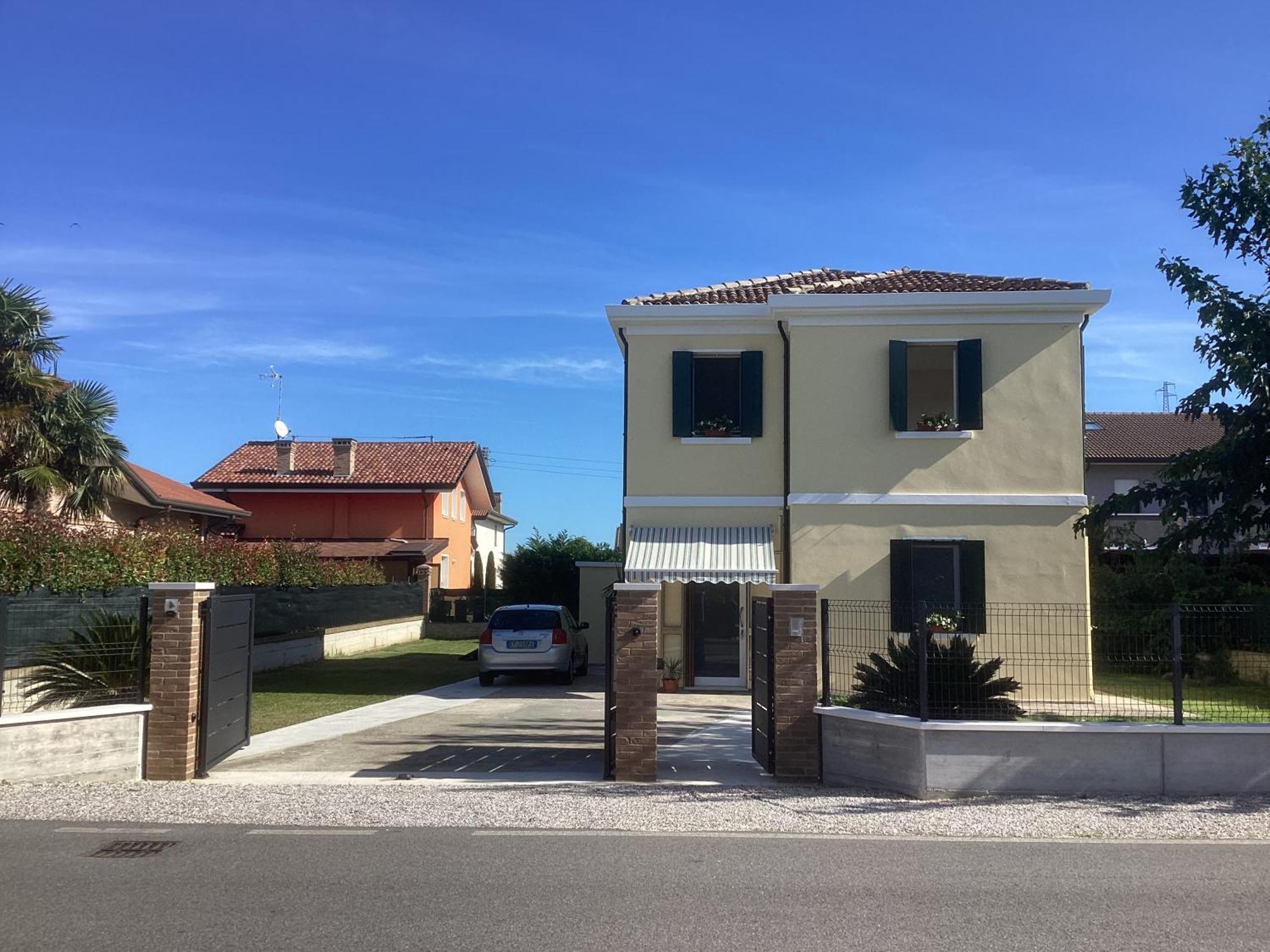 La Casa Gialla *